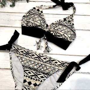 NWOT Sail Club Bikini/ Size L